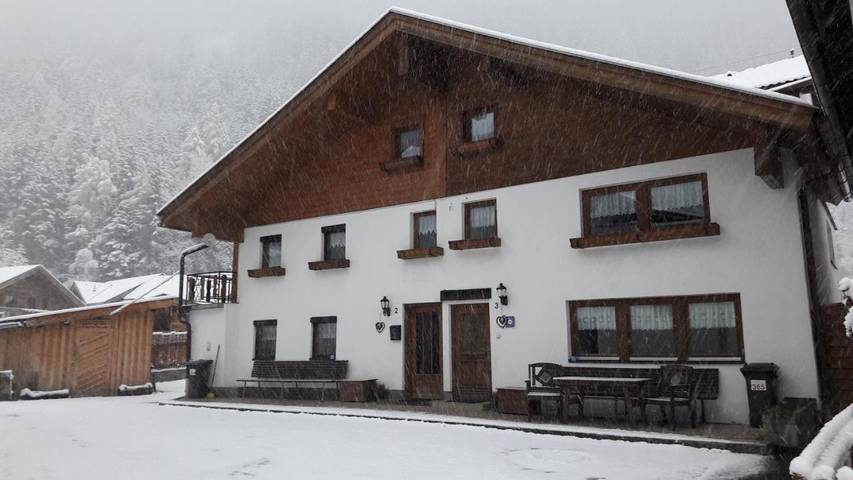 Ferienhaus für 10 Personen, mit Ausblick und Garten im Pitztal - 2