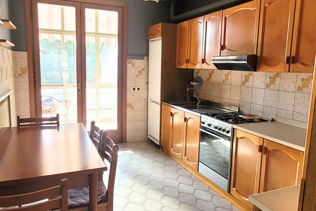 Appartamento intero, Cn047 - Cesenatico, spazioso quadrilocale con veranda in Cesenatico, Provincia di Forlì-Cesena