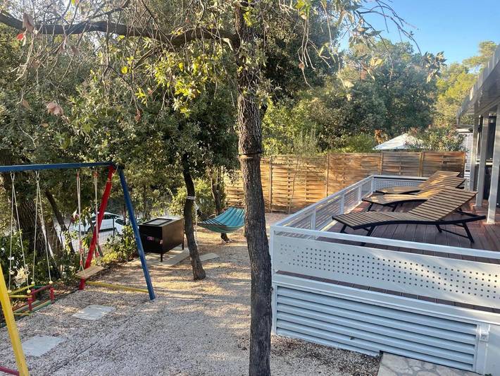 Camping für 5 Personen, mit Garten und Ausblick, kinderfreundlich in Biograd na Moru