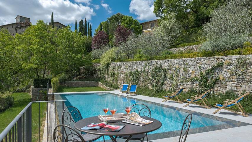 Villa für 9 Personen, mit Terrasse und Whirlpool sowie Garten - 1