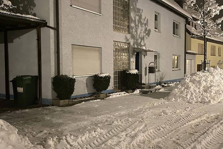 Ferienwohnung für 4 Personen, mit Garten und Balkon in Eckental