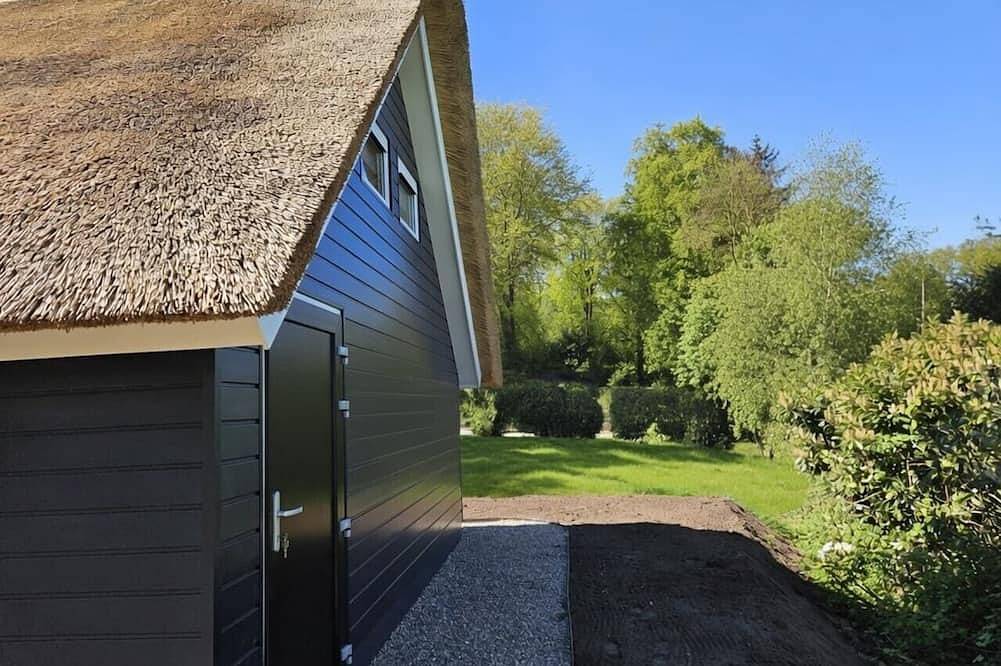 Karakteristieke vakantiewoning in Drentse boerderijstijl | De Otterberg in Nationalpark Dwingelderveld