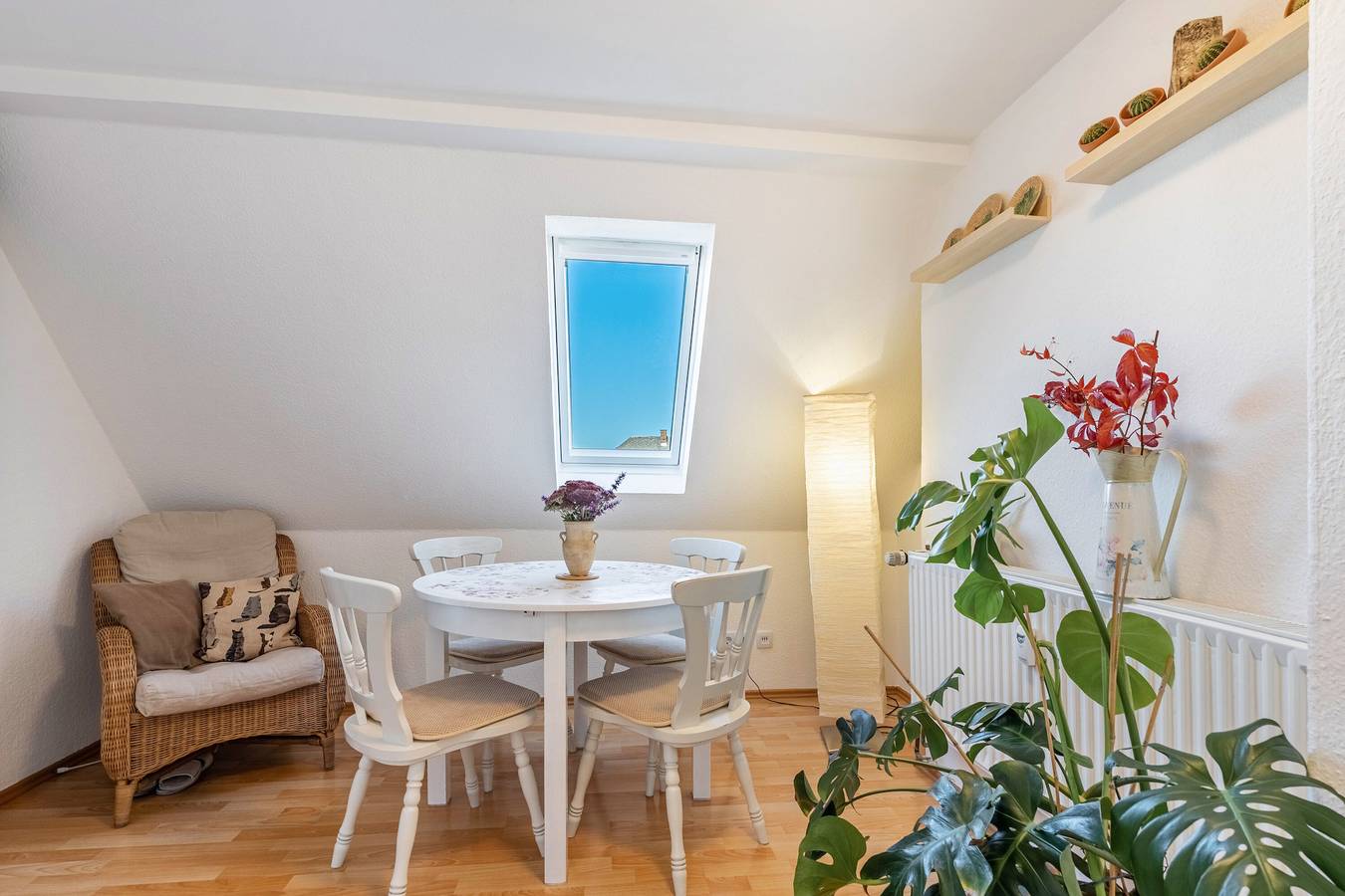 Apartamento entero, Apartamento 'Yvette's Ferienwohnung' con jardín compartido y Wi-Fi in Lugau, Montes Metálicos