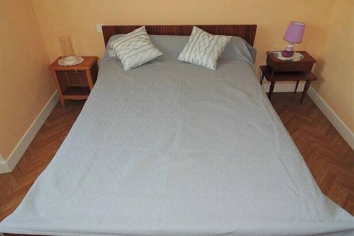 Location de vacances pour 2 personnes, avec jardin à Picherande - 2