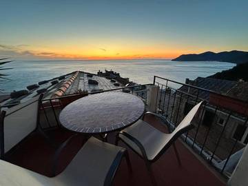 Gîte pour 3 personnes, avec vue et terrasse, animaux acceptés à Corniglia