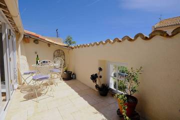Gîte pour 2 personnes, avec terrasse à Olonzac