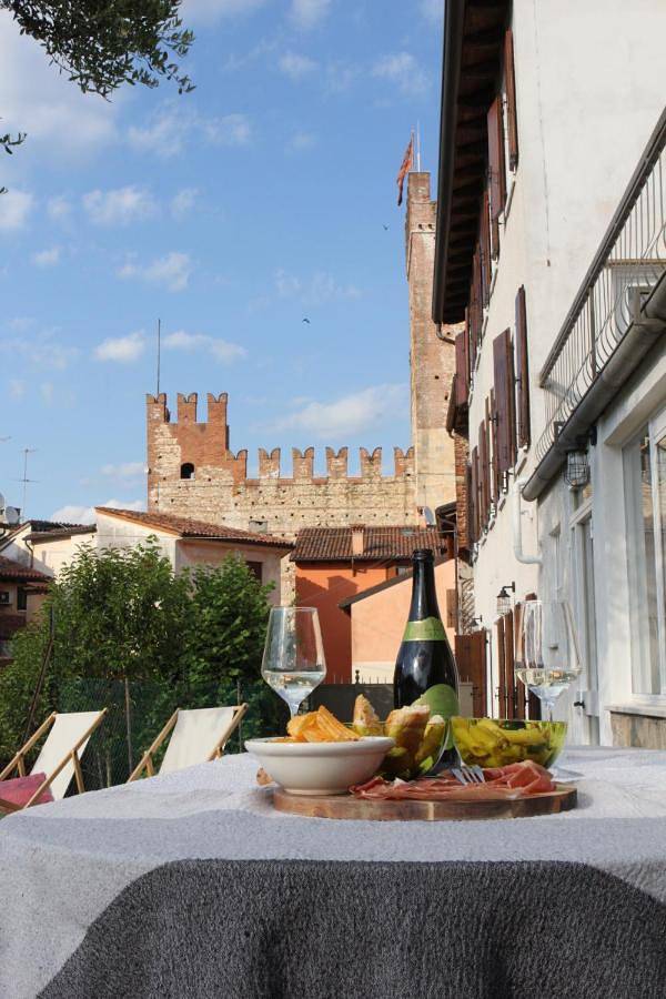 Casa vacanza per 8 persone, con Balcone e Terrazza nonché Giardino e Panorama a Marostica