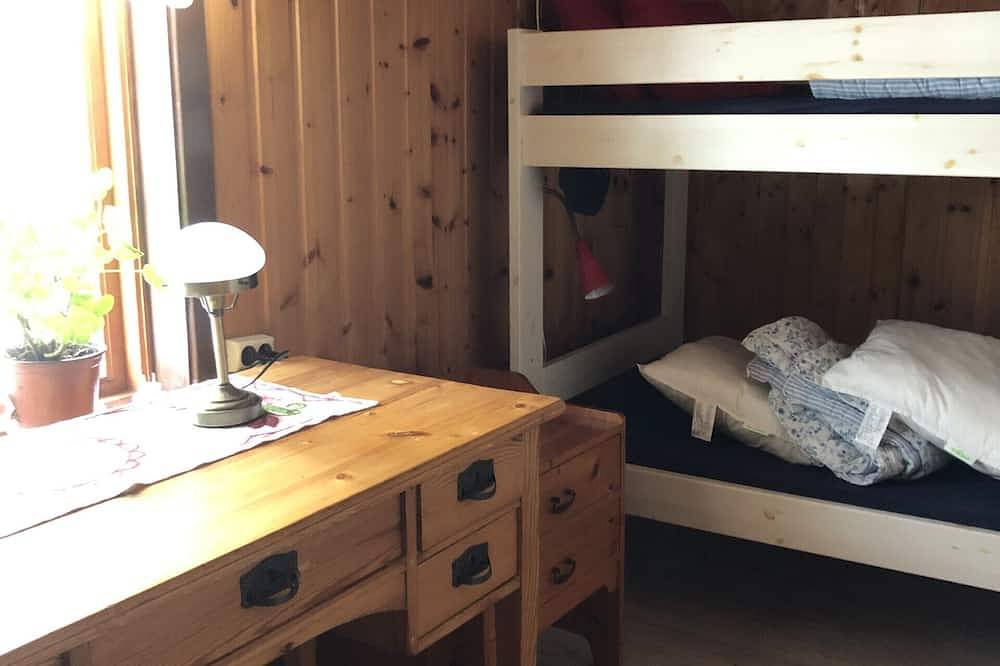 Urlaub auf einem Landhof mit eigenem Boot in Tived distrikt, Laxa