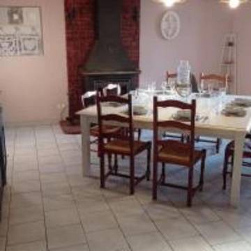 Location de vacances pour 9 personnes, avec jardin, animaux acceptés à Gannay-sur-Loire