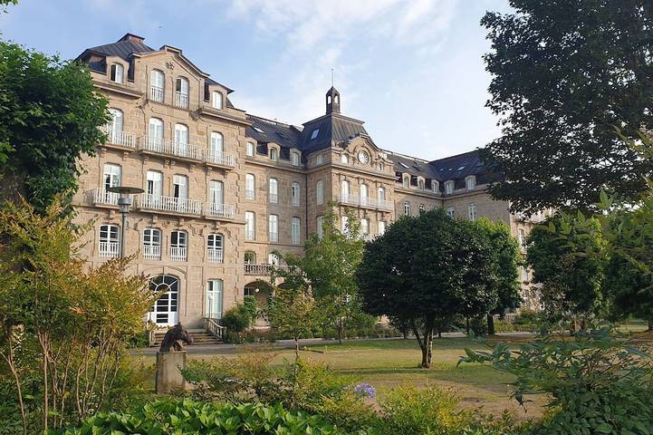 Apartamento de vacaciones para 5 personas, con jacuzzi además de jardín y piscina - 1