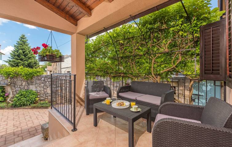 Villa pour 6 personnes, avec balcon/terrasse et piscine, animaux acceptés à Barban - 4