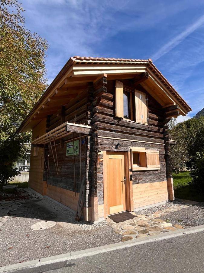 Ferienwohnung für 3 Personen, mit Terrasse und Garten sowie Seeblick und Ausblick