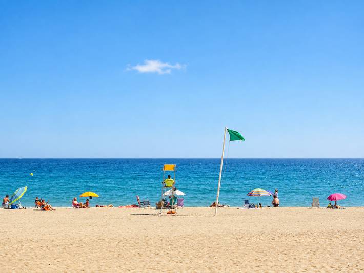 Ganze Wohnung, Cubo's Estepona Oceanview Apartment & Free Parking in Estepona Old Town, Estepona