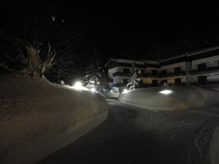 Location de vacances pour 6 personnes, avec vue ainsi que piscine et jardin, animaux acceptés à Pievepelago - 3