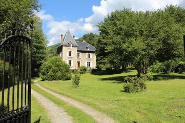 Gîte pour 7 personnes, avec jardin et vue à La Chapelle-du-Bard