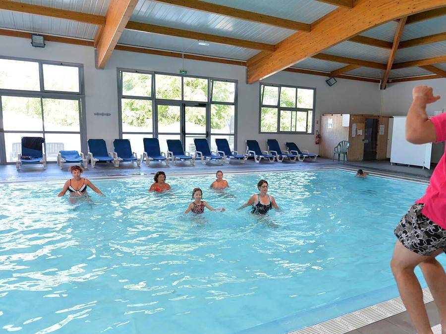 Camping l'Anse des Pins - Mobilhome 6 personas - Apartamento Eco de 3 habitaciones con capacidad para 4/6 personas + Tv (4 adultos y 2 niños menores de 18 años). in Saint-Georges-d'Oléron, Côte de Beauté