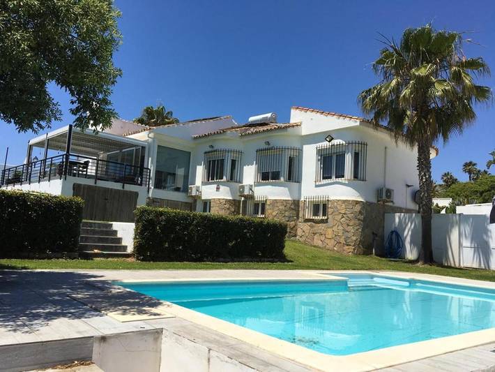 Casa rural para 8 personas, con Balcón y Terraza además de Jardín y Piscina en San Roque