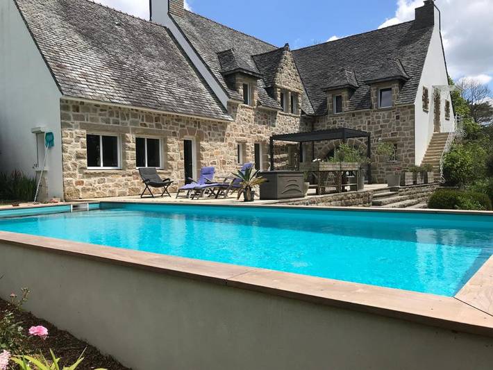 Chambre d’hôte pour 2 personnes, avec Terrasse et Jardin ainsi que Piscine et Vue