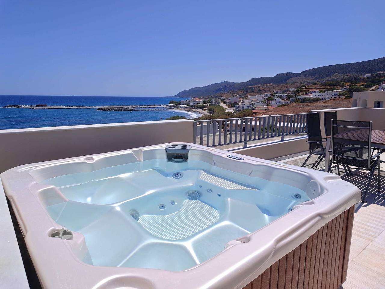 Ganze Wohnung, Ferienwohnung für 6 Personen mit Balkon/Terrasse in Agia Pelagia (Kythira), Kythira