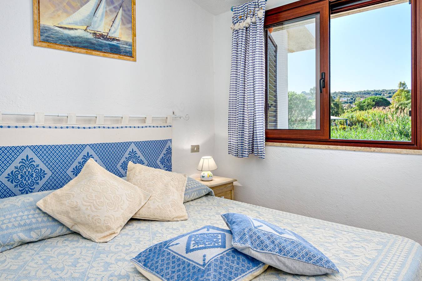 Ganze Wohnung, Ferienwohnung 'Blue House Laconia' mit Meerblick, Balkon und Klimaanlage in La Conia, Arzachena