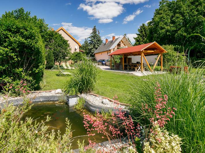 Location de vacances pour 8 personnes, avec jardin et balcon dans Koroshegy - 3