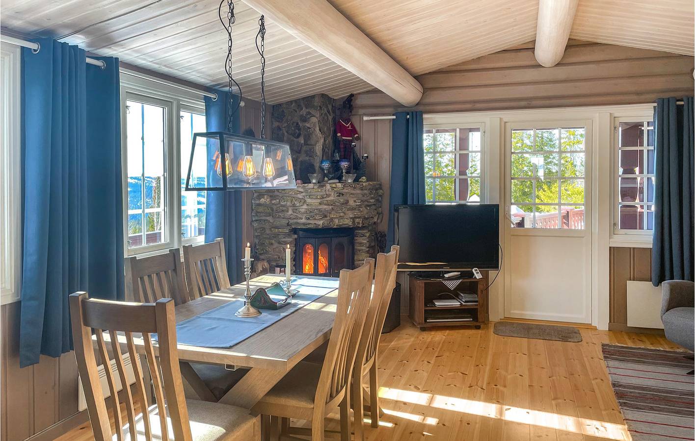 Feriehus for 8 personer med hage in Engerdal 