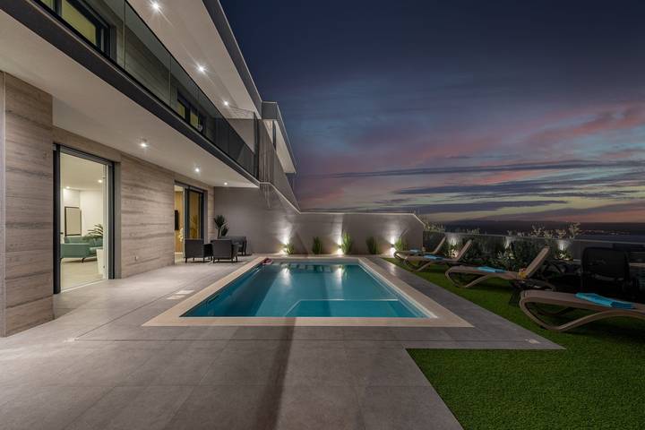 Villa für 6 Personen, mit Terrasse und Garten in Maslenica - 4