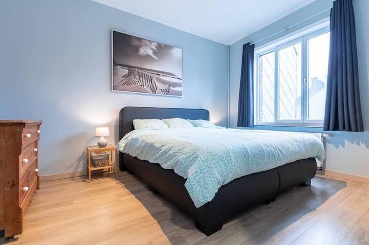 Spacious Bruges House with Free Parking in Assebroek, Bruges