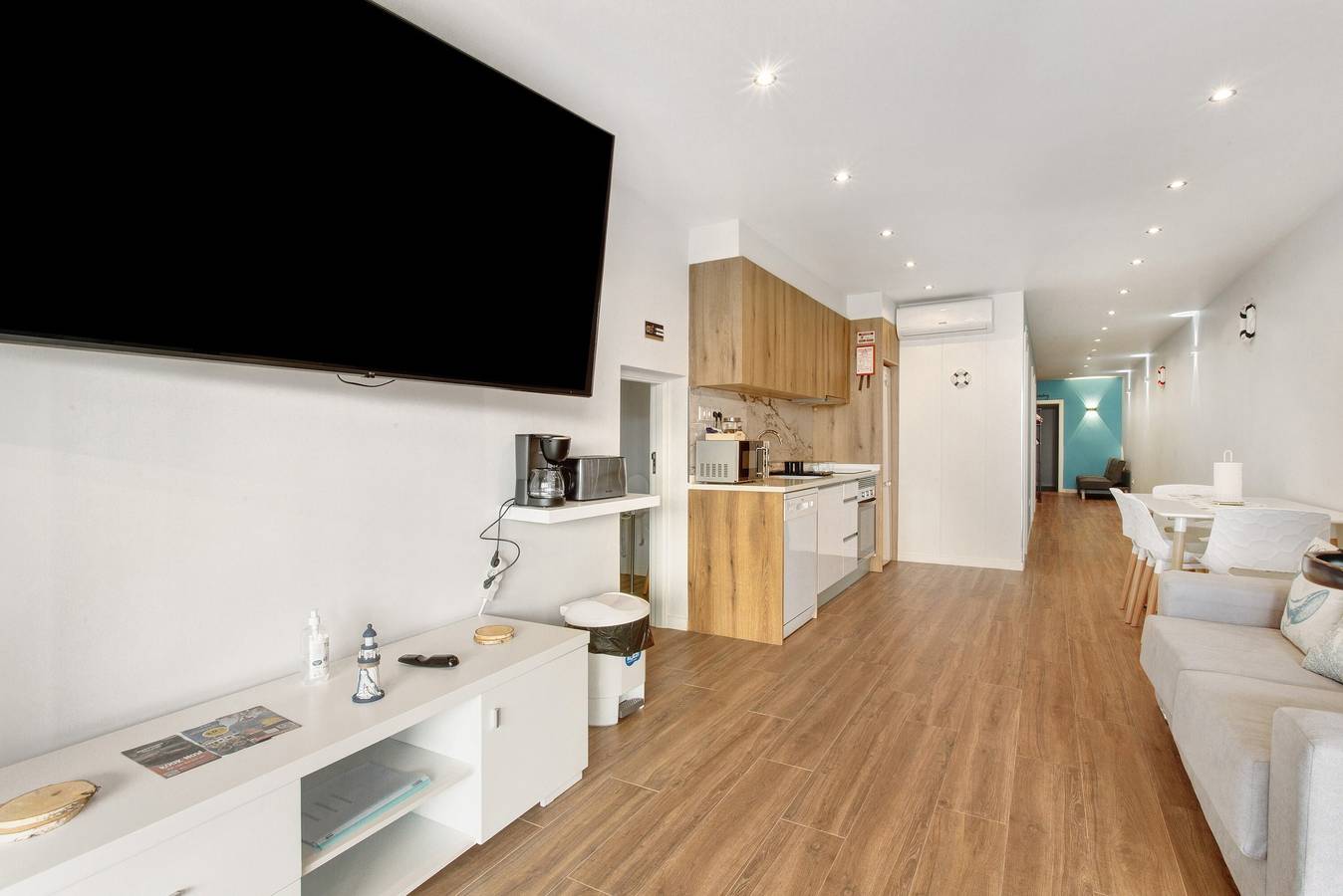 Ganze Wohnung, O Marinheiro 15A – T2 nahe dem Strand im Zentrum von Caniçal in Caniçal, Madeira