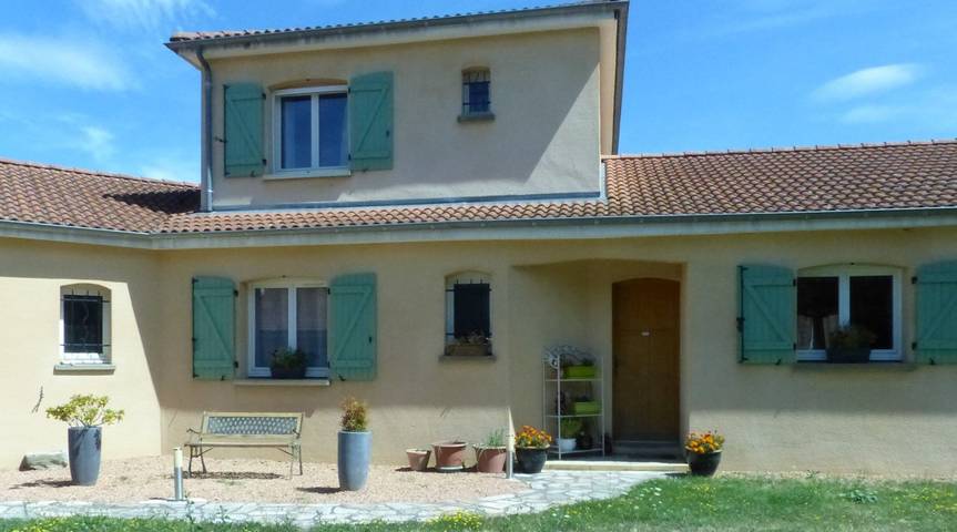 Chambre d’hôte pour 2 personnes, avec Jardin à Vertaizon
