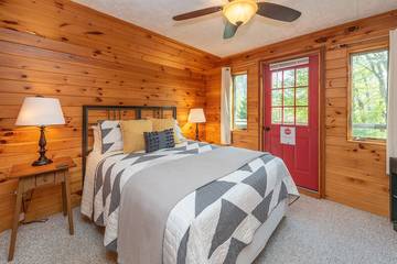 Vacation House for 8 Guests in Deep Creek Lake, Garrett County, Picture 1