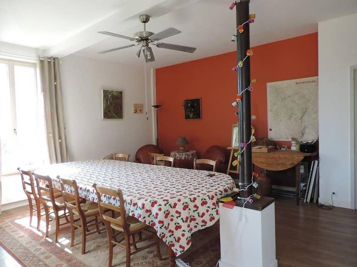 Location de vacances pour 12 personnes, avec vue et jardin dans Treigny-Perreuse-Sainte-Colombe - 3