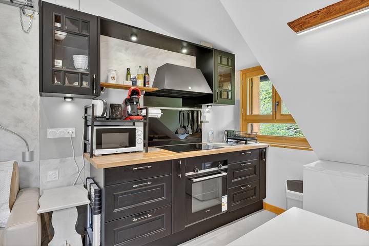 Studio entier, Gîtes Noryema: Aspre, studio cosy et fonctionnel 16m2, jardin commun au bord du Var, Tres calme in Entraunes, Région de Nice