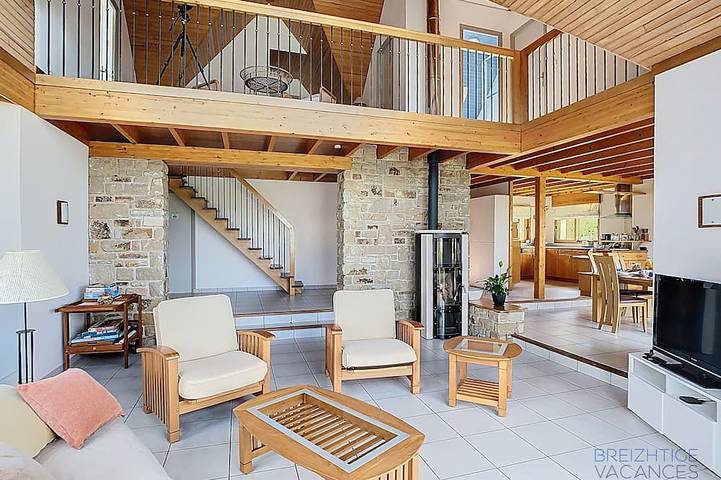 Location de vacances pour 6 personnes, avec terrasse et jardin dans Plage De Goulien