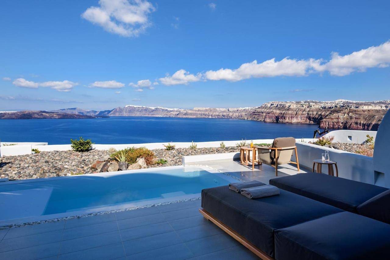 Avatar Suites in Akrotiri, Santorini