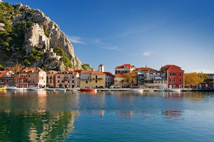 Ferienhaus für 9 Personen, mit Balkon in Omis