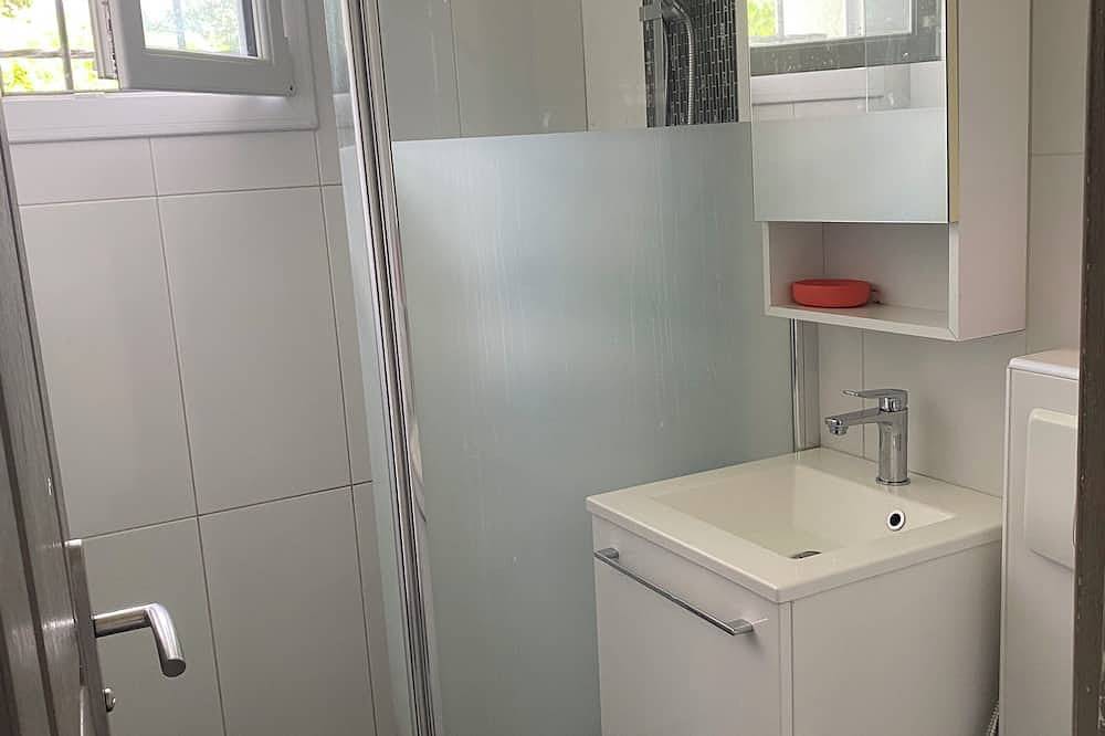 Charming house five minutes walk from the Ligne H train station. 30 minutes from Paris. in Ermont, Valle del Oise