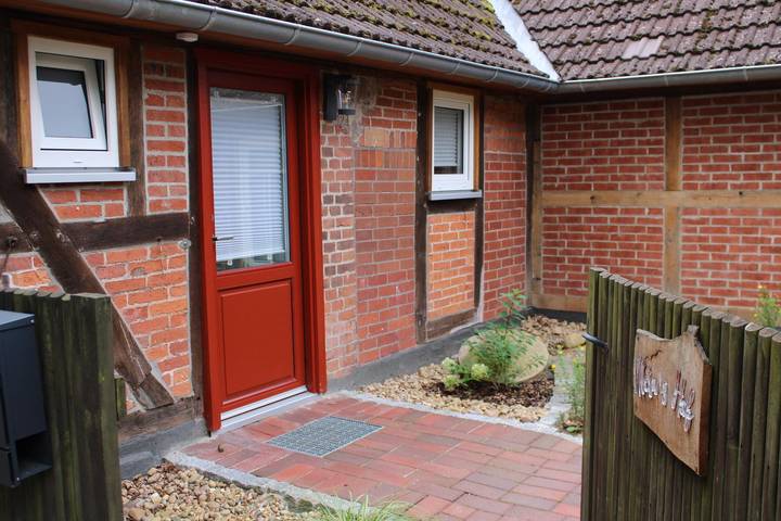 Ferienwohnung für 4 Personen, mit Terrasse und Garten in Lachendorf
