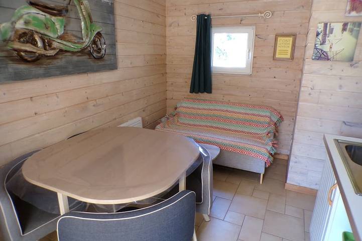 Gîte pour 2 personnes, avec piscine et jacuzzi dans Montlegun - 3