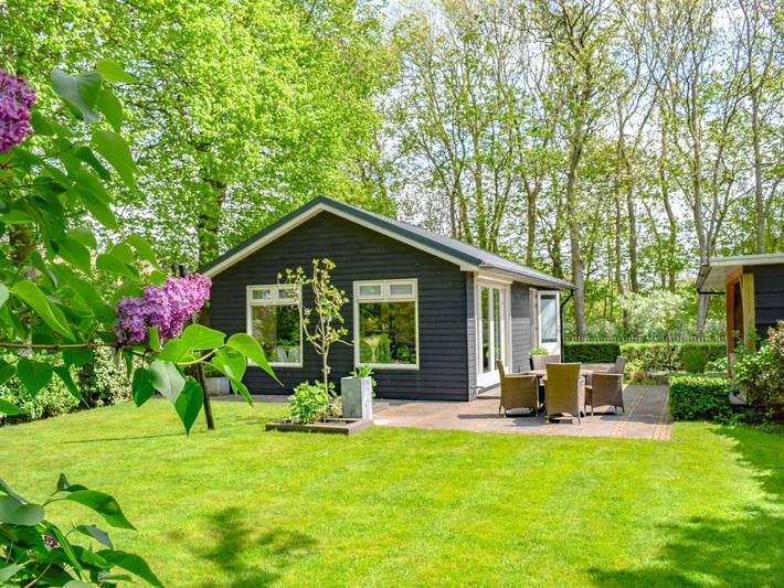 Ferienhaus für 4 Personen, mit Terrasse und Garten in Heiloo
