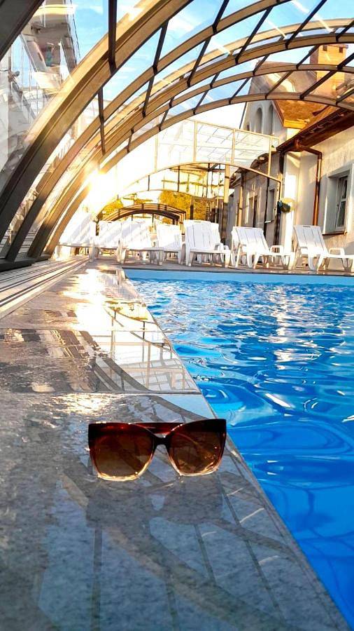 Ośrodek wypoczynkowy dla 2 osób, z ogród i sauna oraz basen i jacuzzi w Morze Bałtyckie