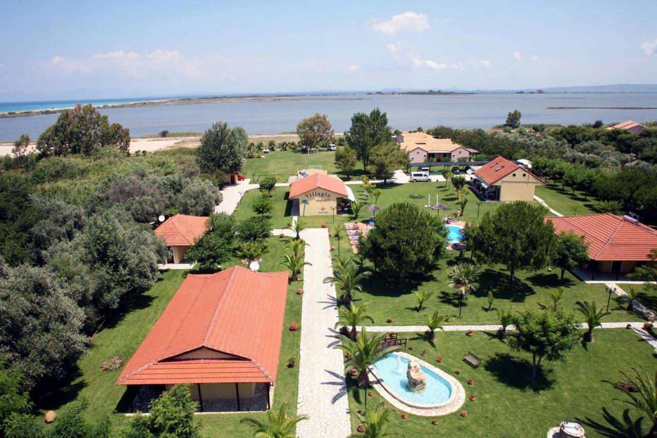 Studio (2 Adults) in Leucade Ville, Grèce