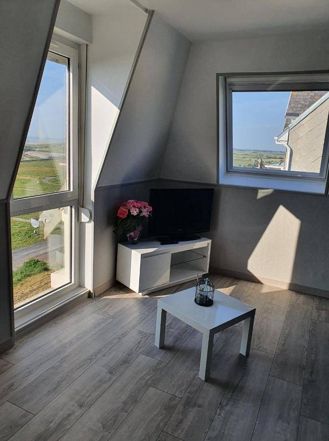 Appartement entier, One-Bedroom Apartment in Woignarue, Région d'Abbeville