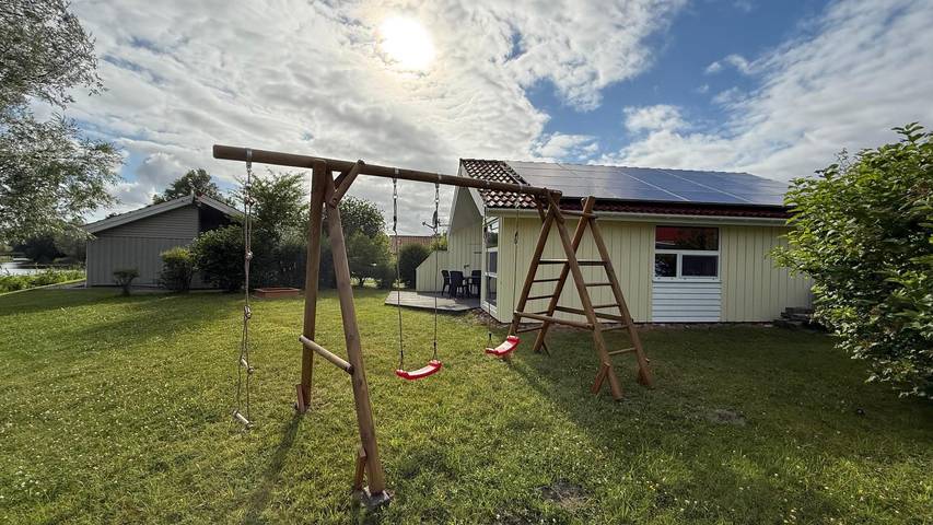 Ferienhaus mit Meerblick für 4 Personen, mit Sauna und Garten sowie Terrasse, kinderfreundlich