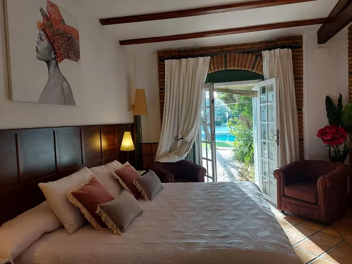 Hotel für 3 Personen, mit Garten und Pool - 1