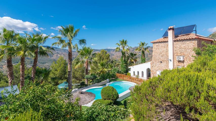 Casa rural para 8 personas, con Balcón/Terraza y Piscina en Colmenar