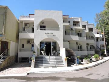 Gîte pour 4 personnes, avec balcon ainsi que vue sur le lac et vue dans Georgioupoli
