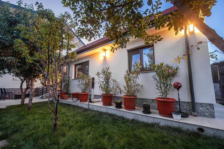 Location de vacances pour 4 personnes, avec jardin dans Mangalia - 3