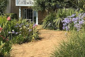 Gîte pour 4 personnes, avec jardin ainsi que piscine et terrasse dans Plage de Grève Blanche (Guilvinec)
