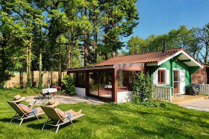 Chalet pour 4 personnes, avec jardin et piscine, animaux acceptés - 1